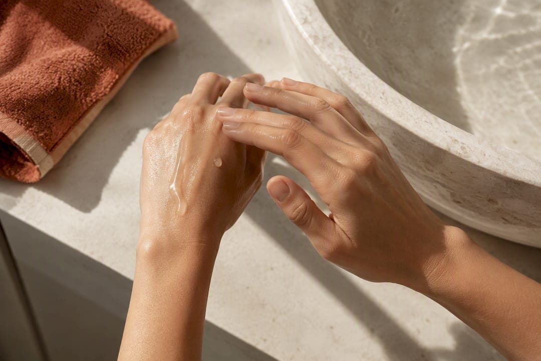 5 Steps to Layer Serum and Oil for Your Skin Type, Clinically Backed